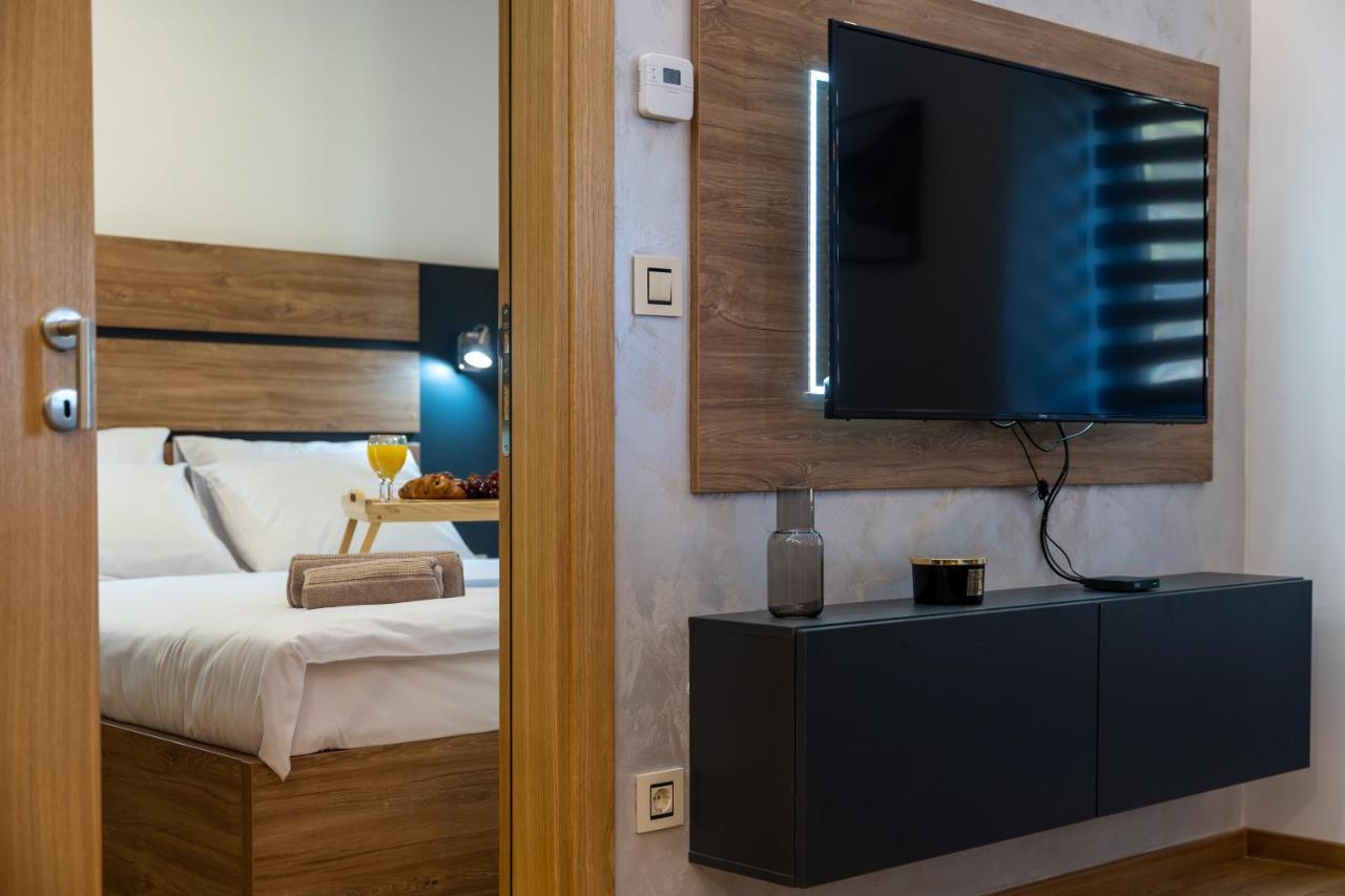 Apartment Crown Leonardo 6 *